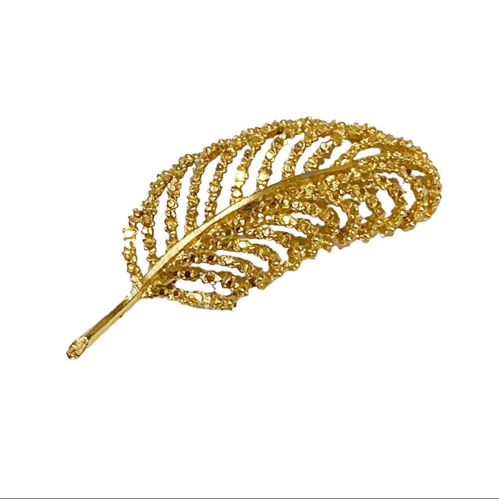 Vintage signed BSK sparkling gold open work leaf brooch